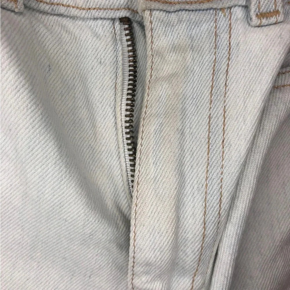 American Apparel High-Waisted Jean Shorts | Light Wash |  Size 26 - Picture 6 of 6